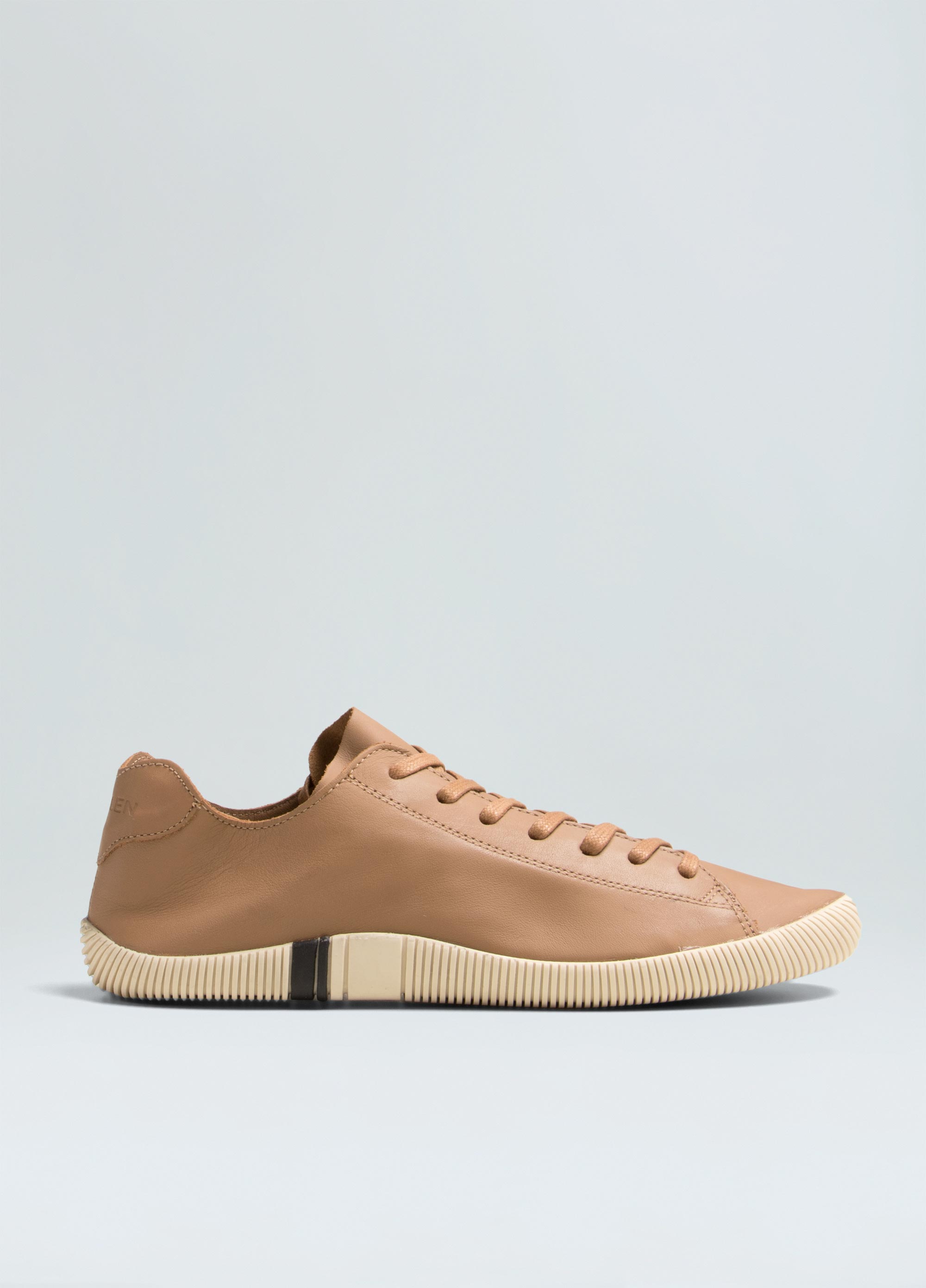 Arpoador soft sneakers