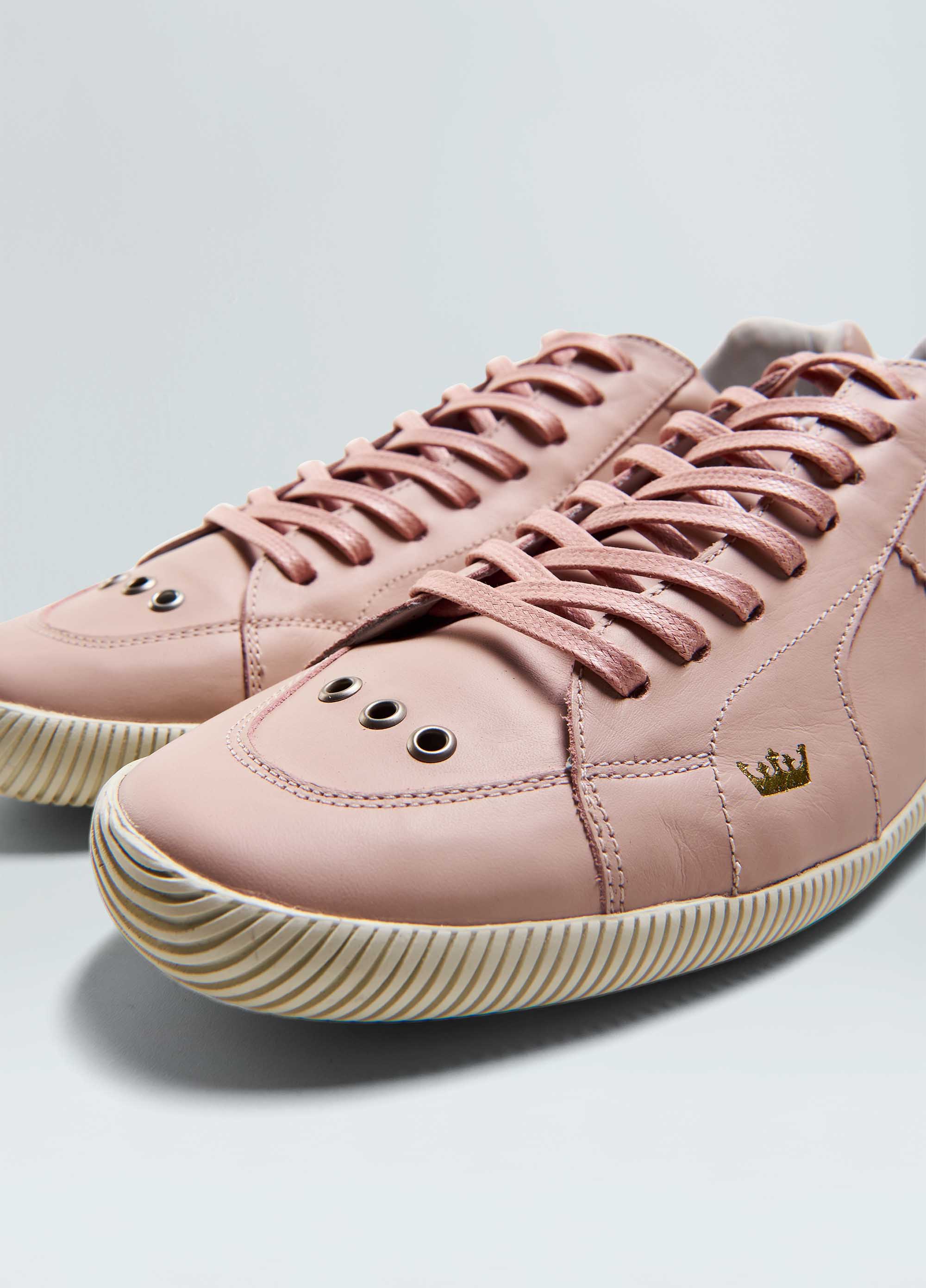 Womens riva light sneakers