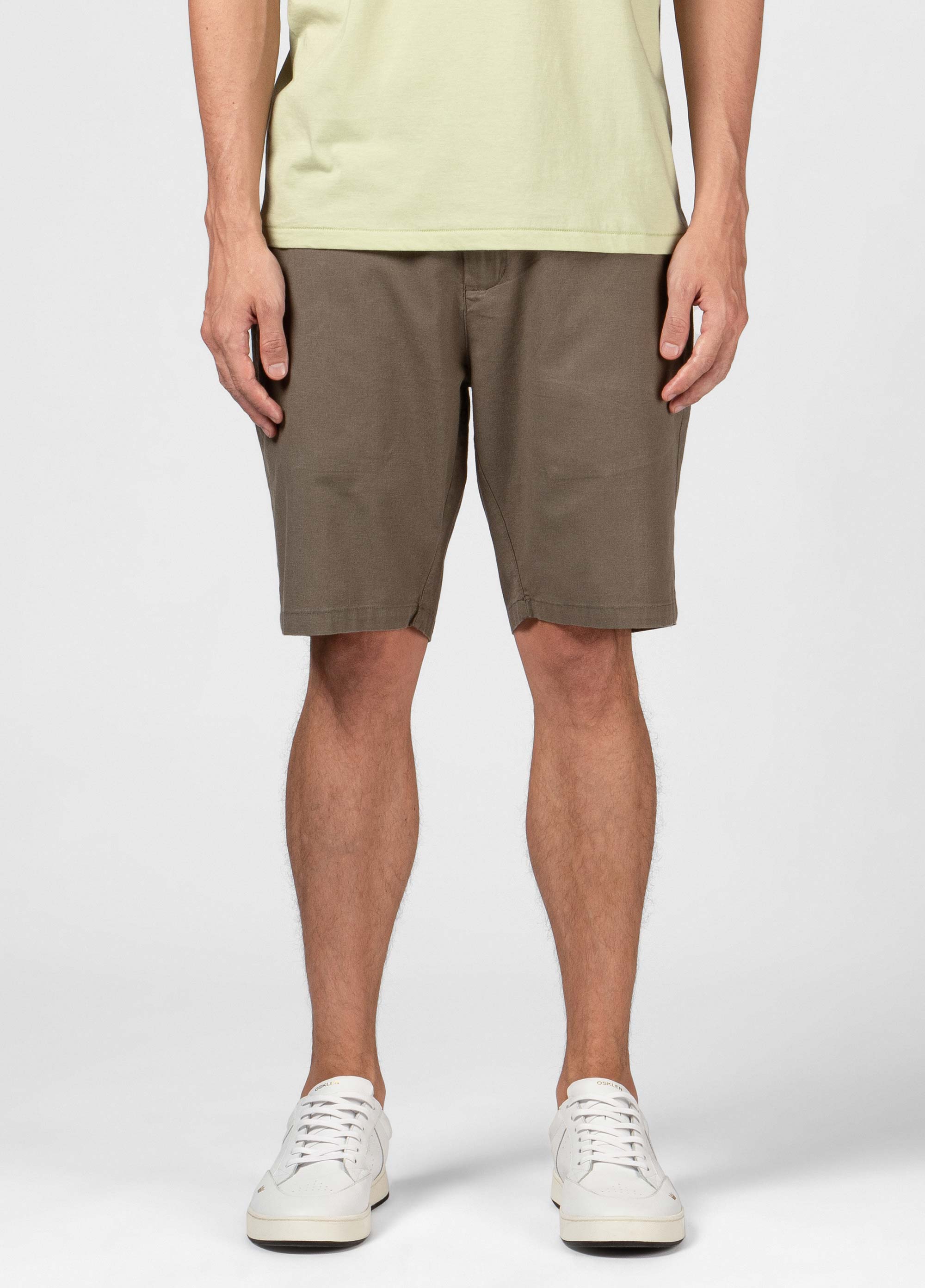 Basic linen tailored shorts