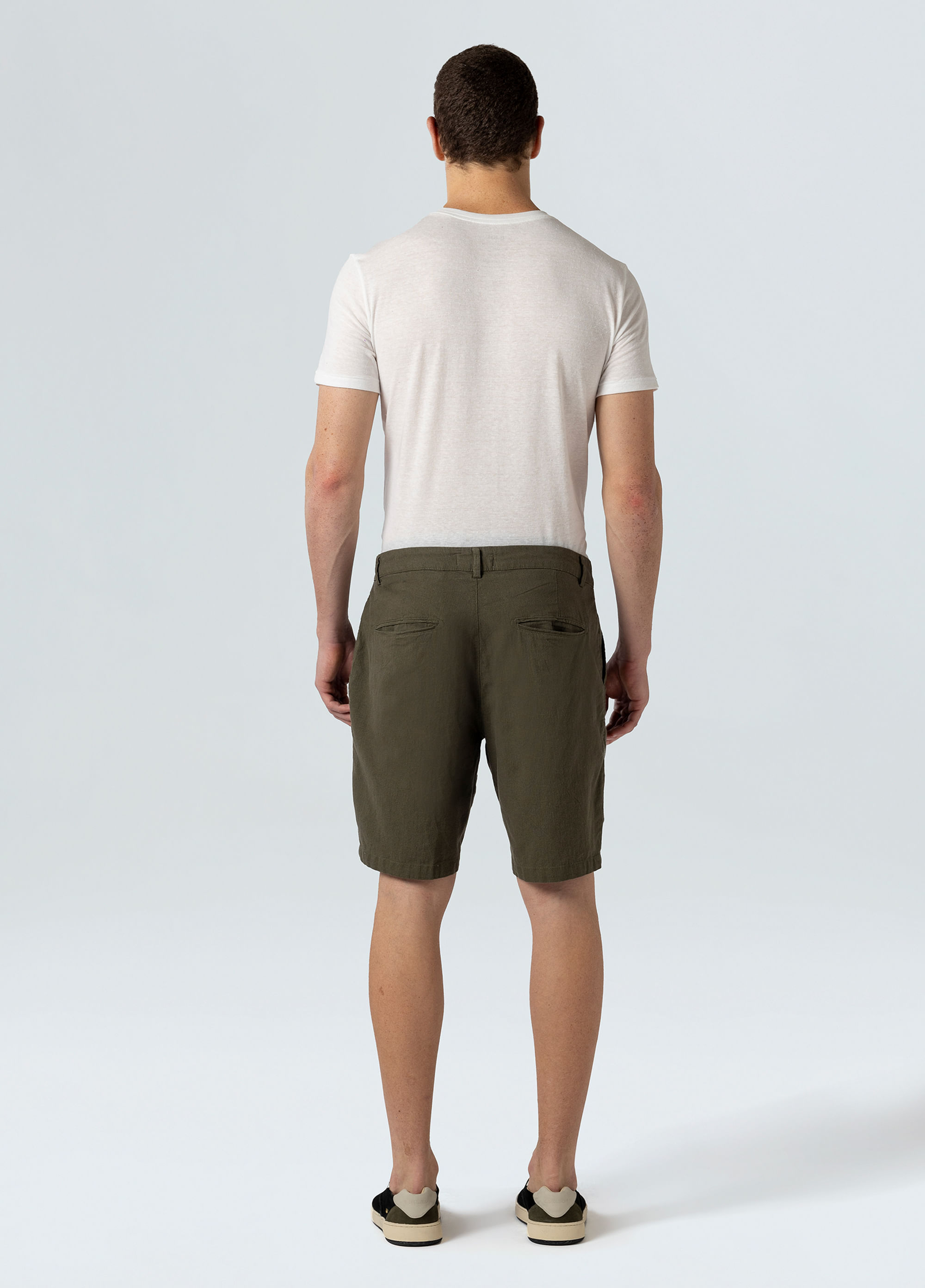 Basic linen tailored shorts