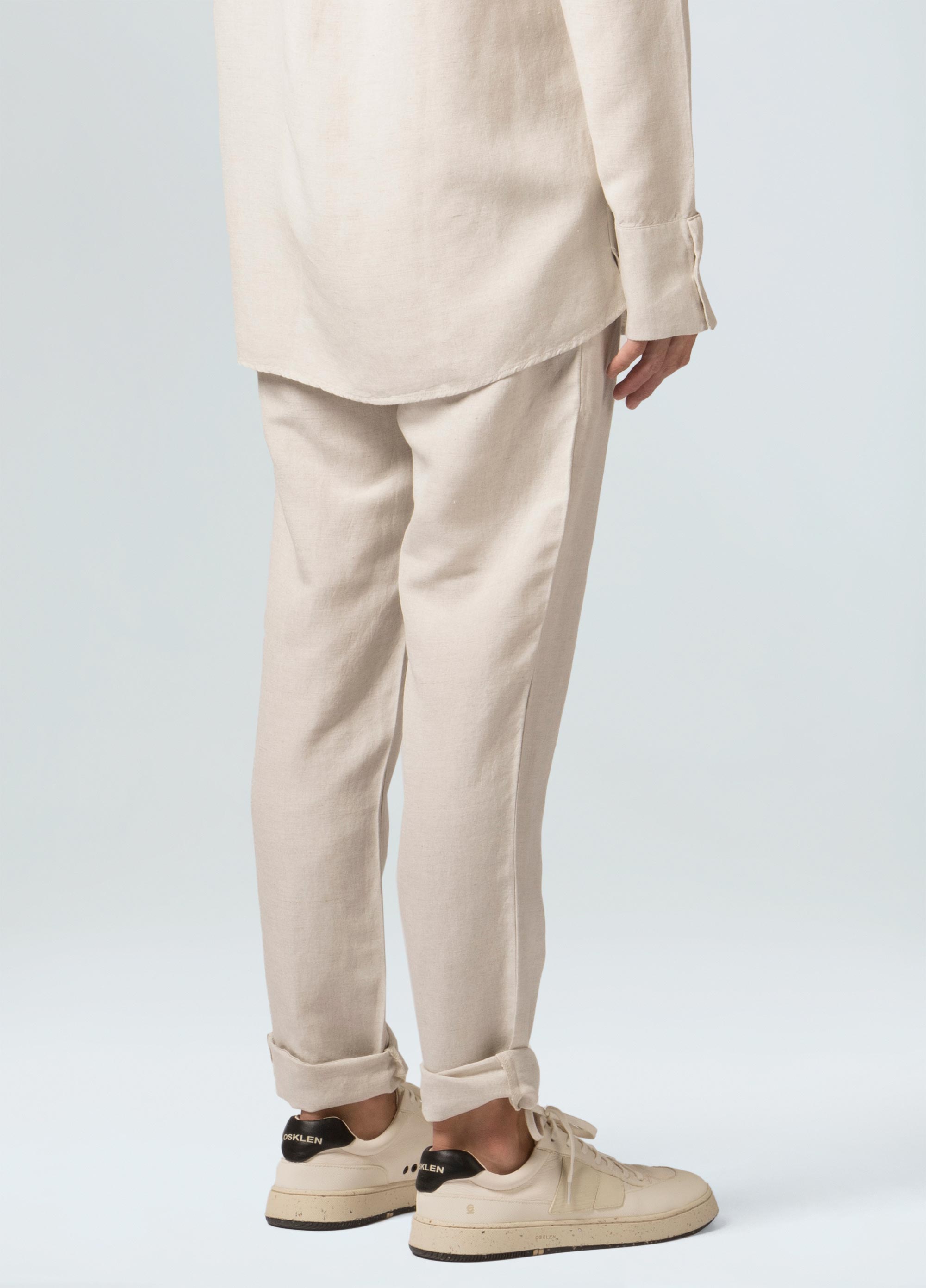 Fluid linen tailored pants