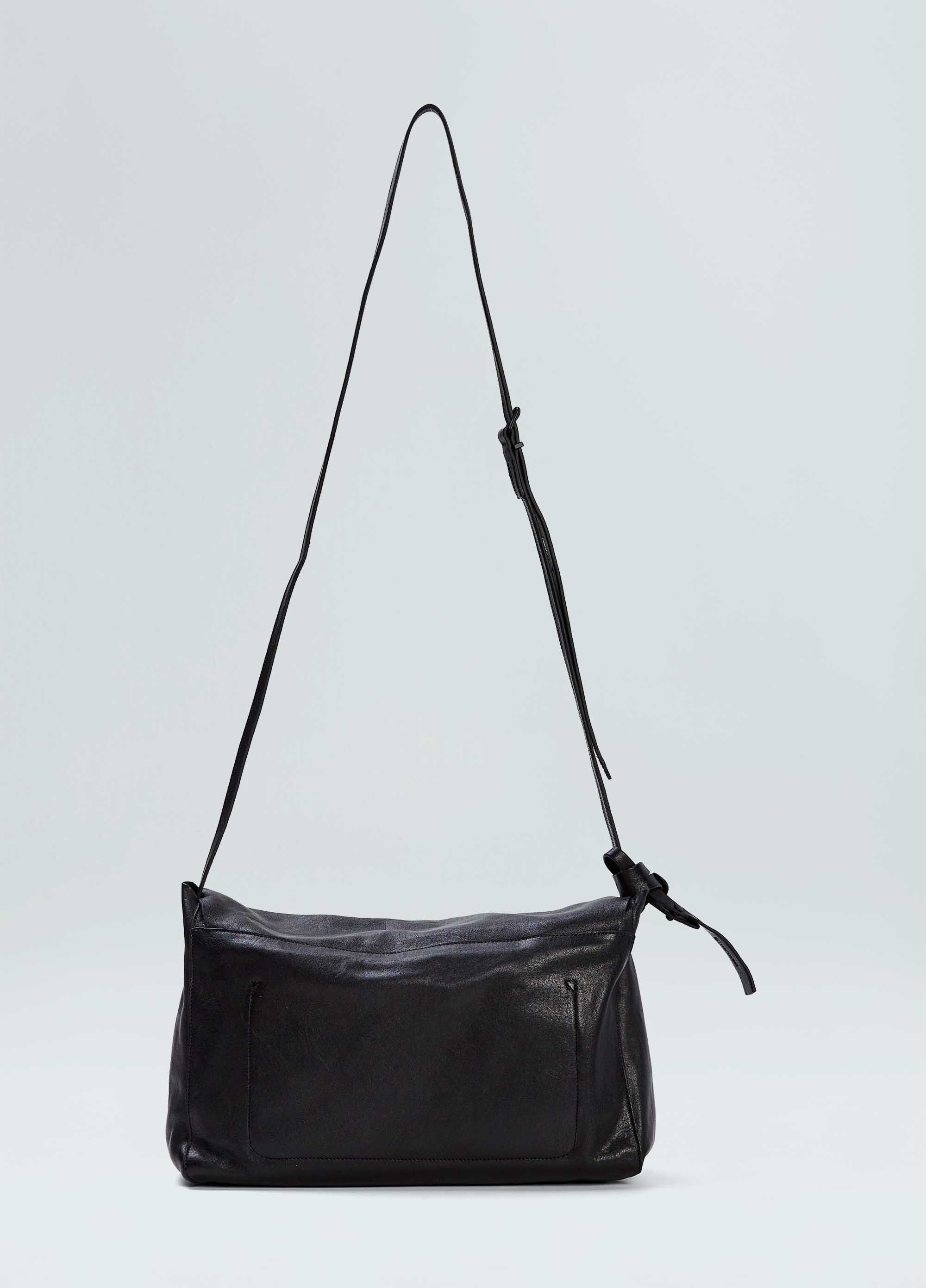 E-basics crossbody leather bag