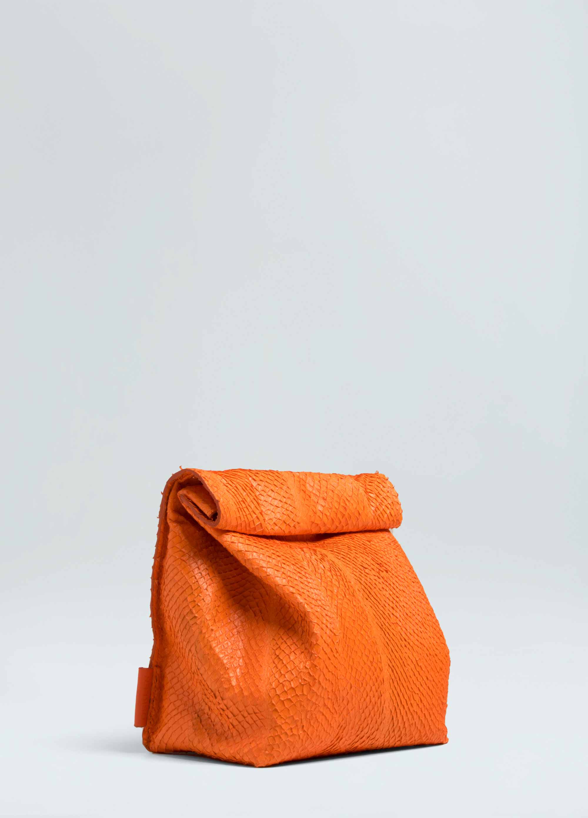 Arapua wrap clutch