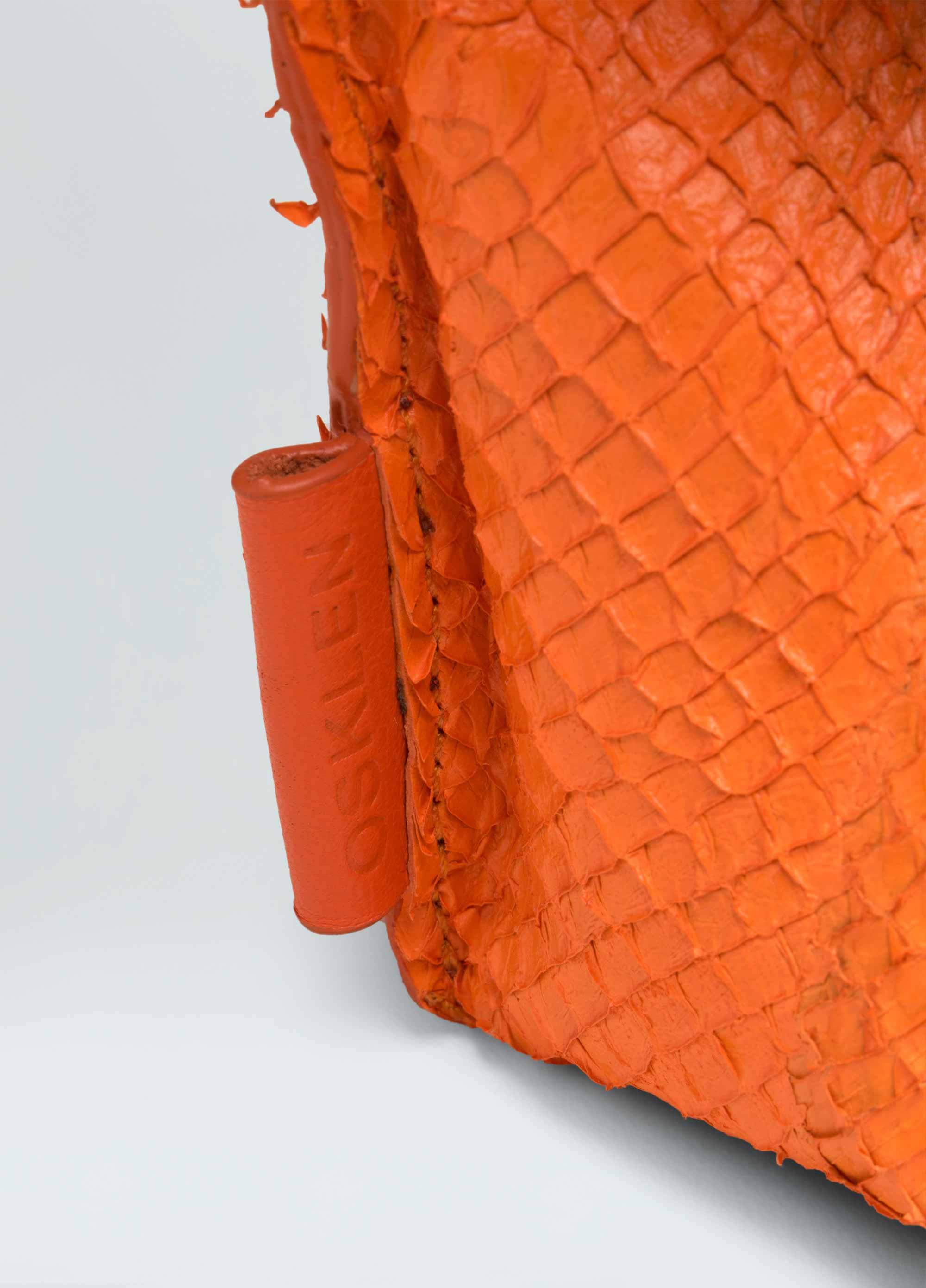 Arapua wrap clutch