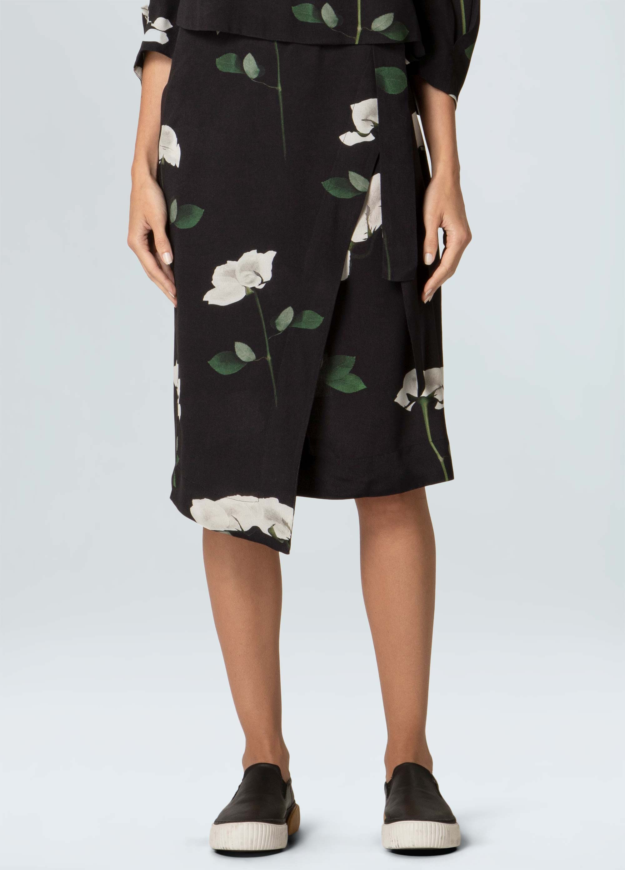 Rose glitch tie skirt