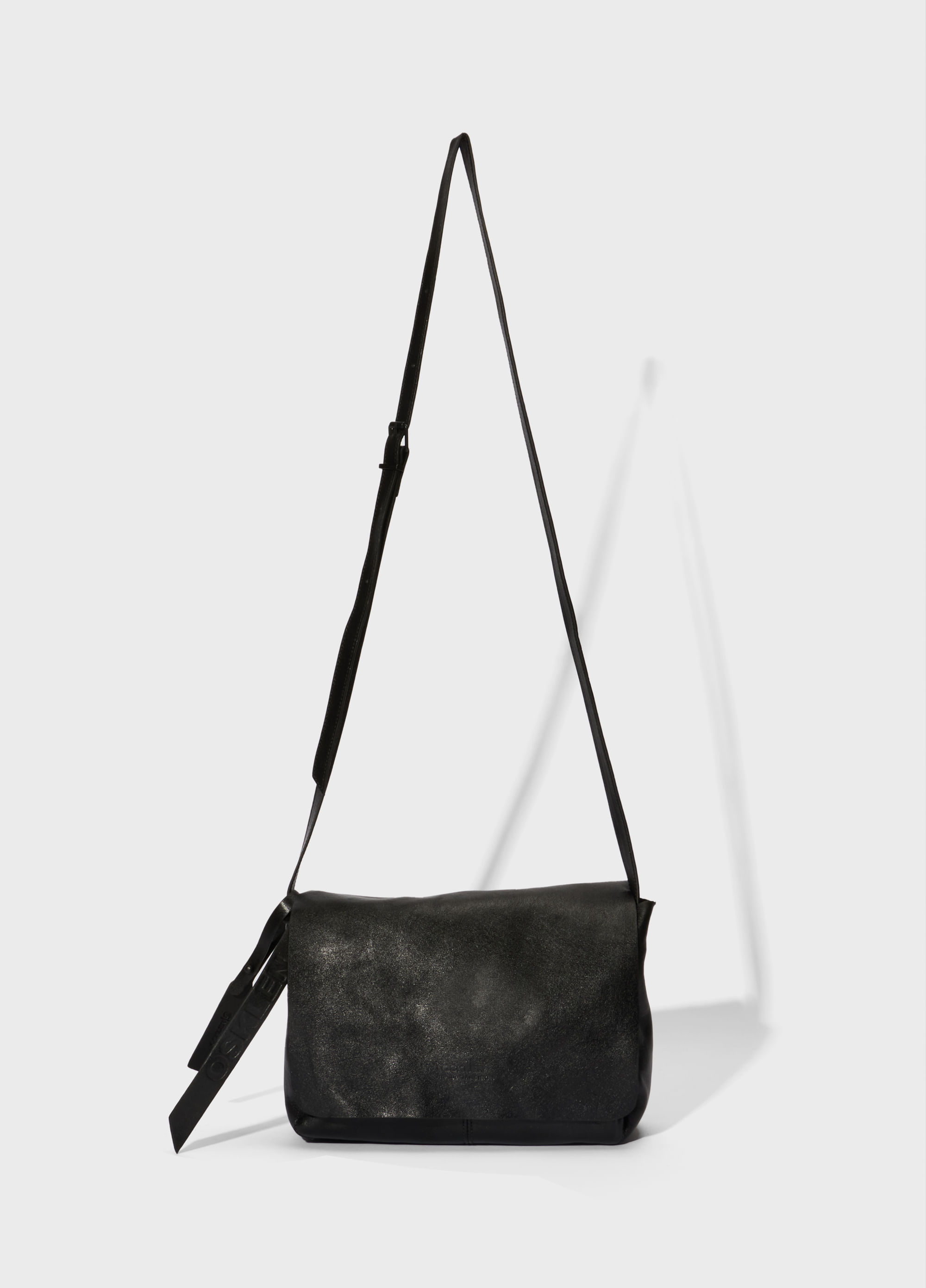 SMALL LEATHER CROSSBODY E BASICS BAG