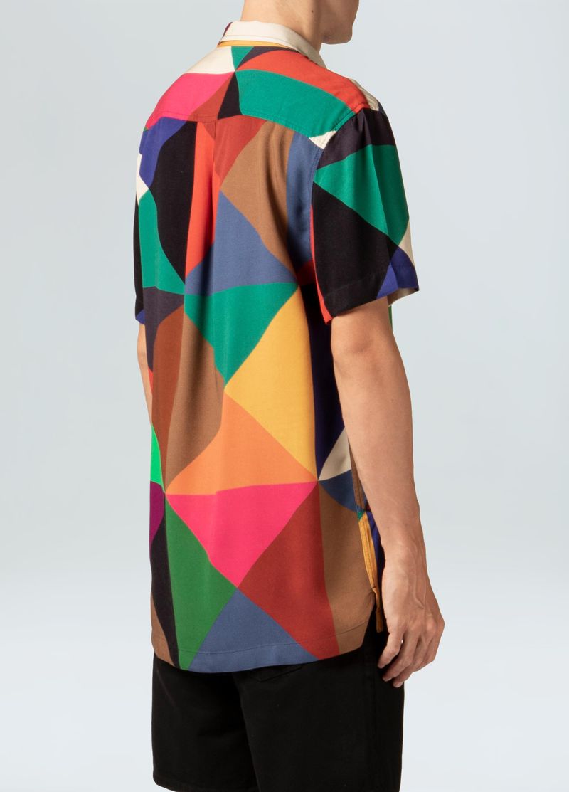 camisa triangulo e mc