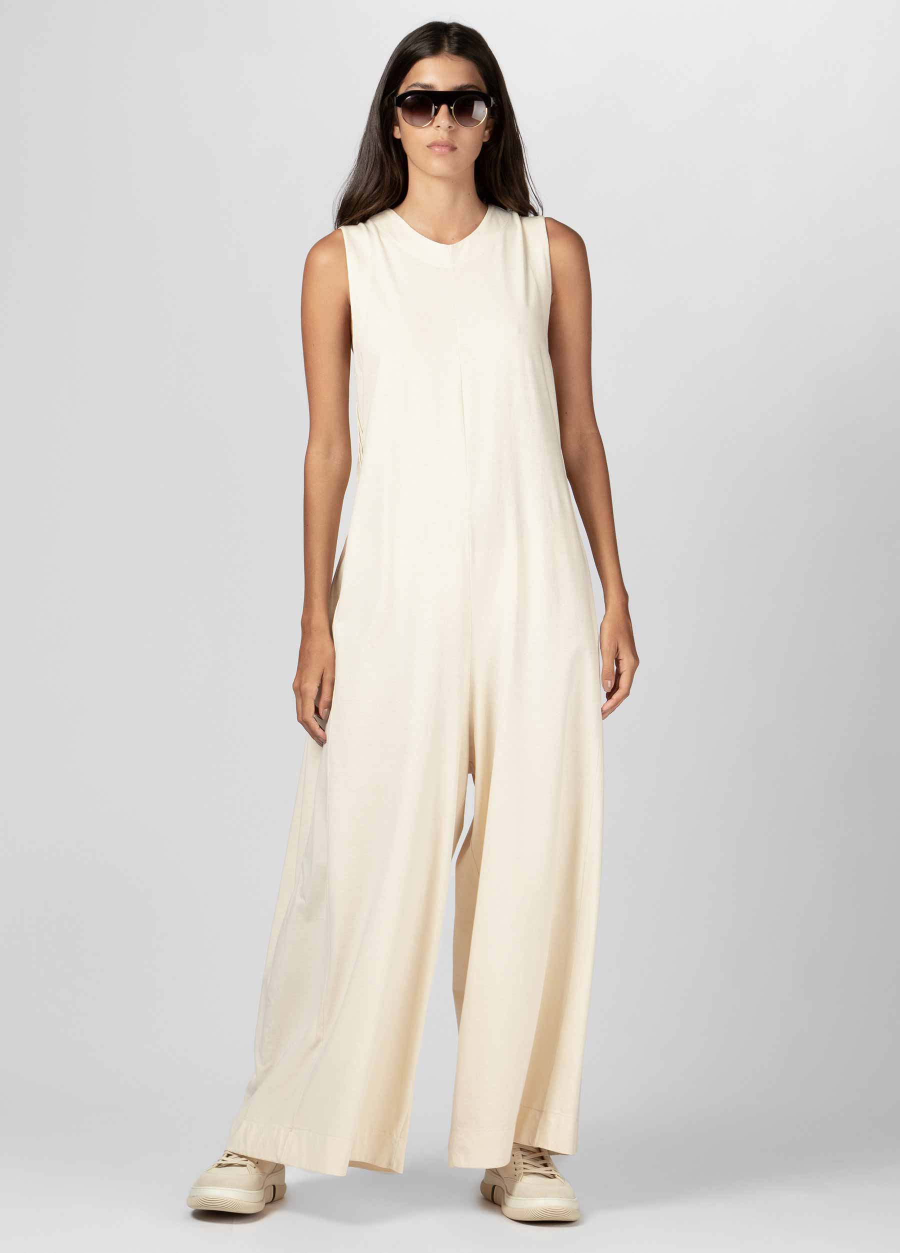 Pleated sleeveless jumpsuit