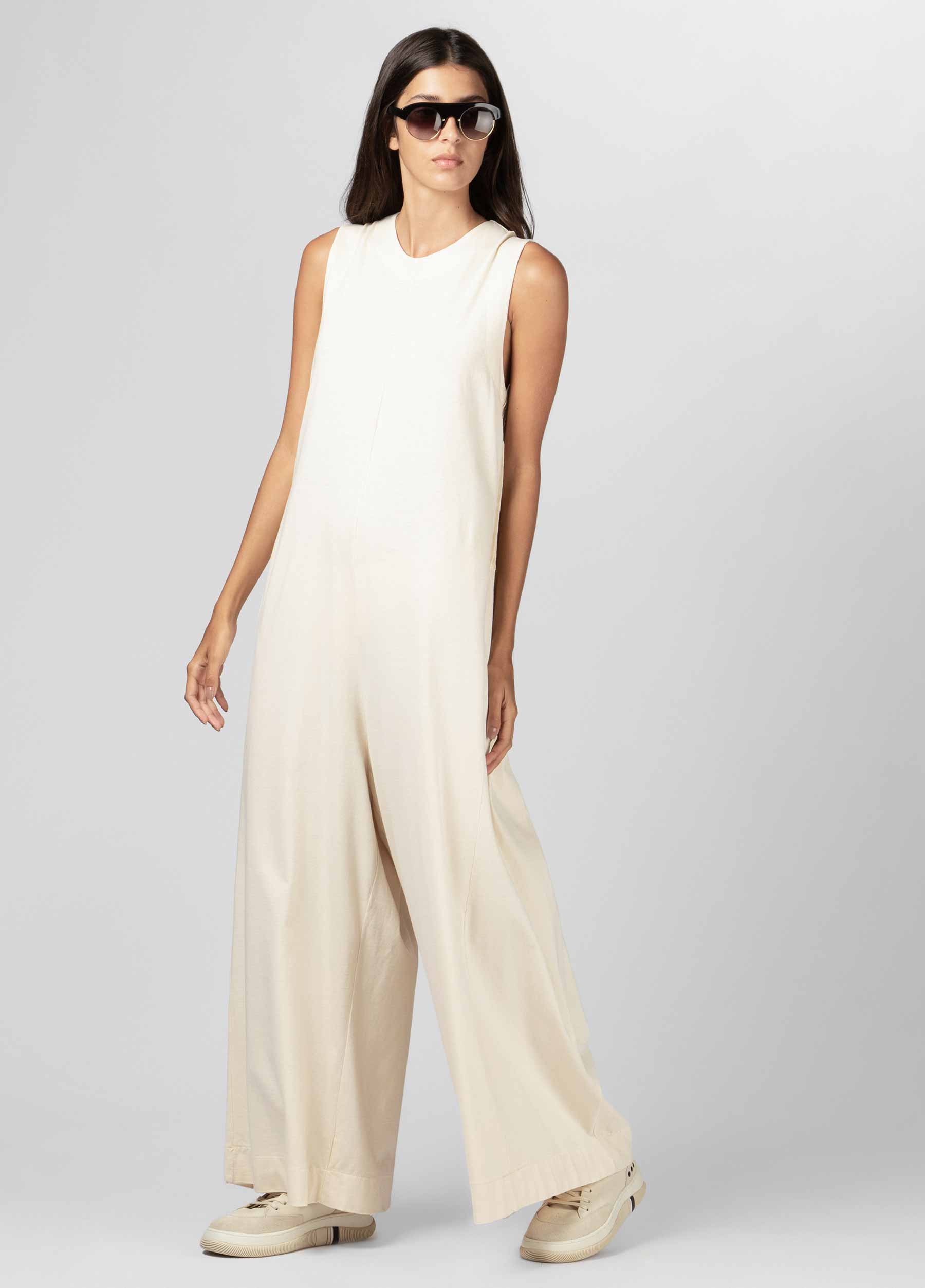 Pleated sleeveless jumpsuit