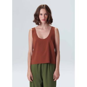 Superlight tank top
