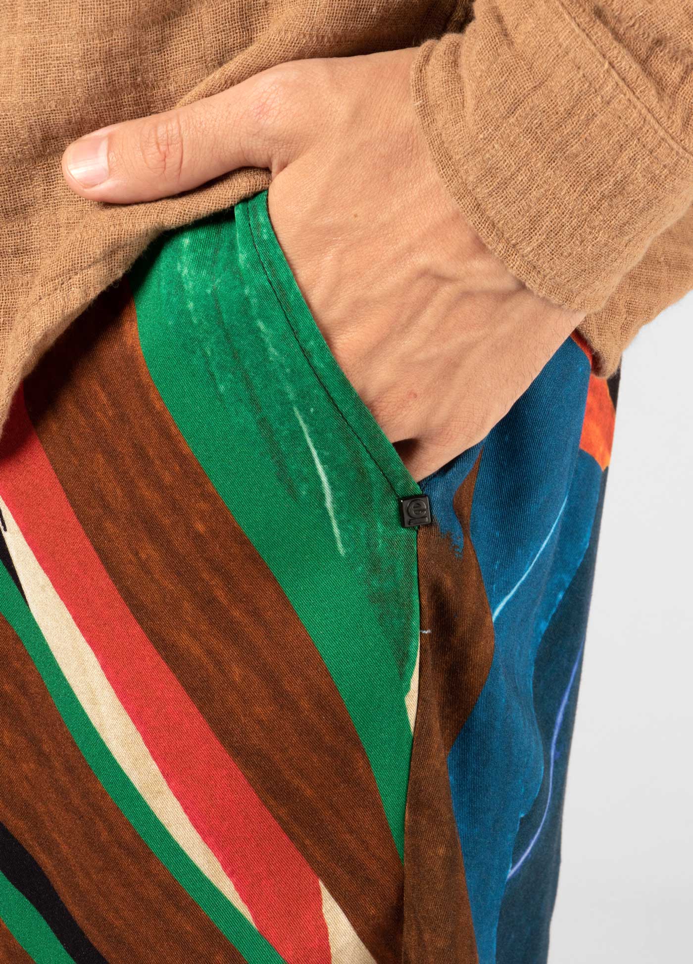 Tropicolor e shorts