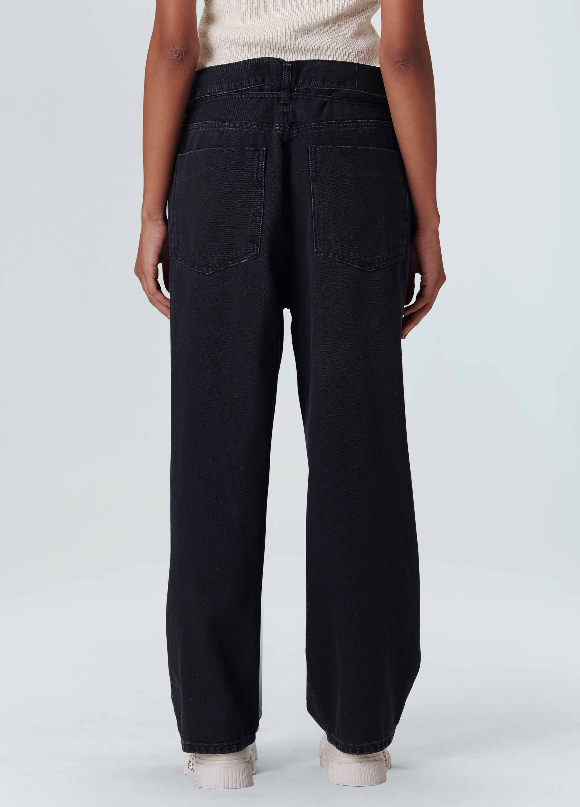 Oversized washed black jeans