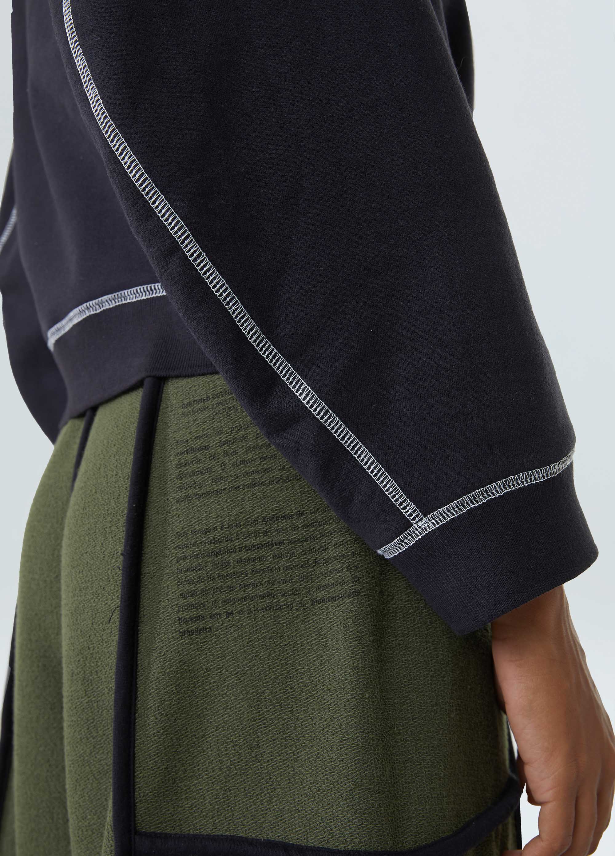 Wide sleeve backstitched coat