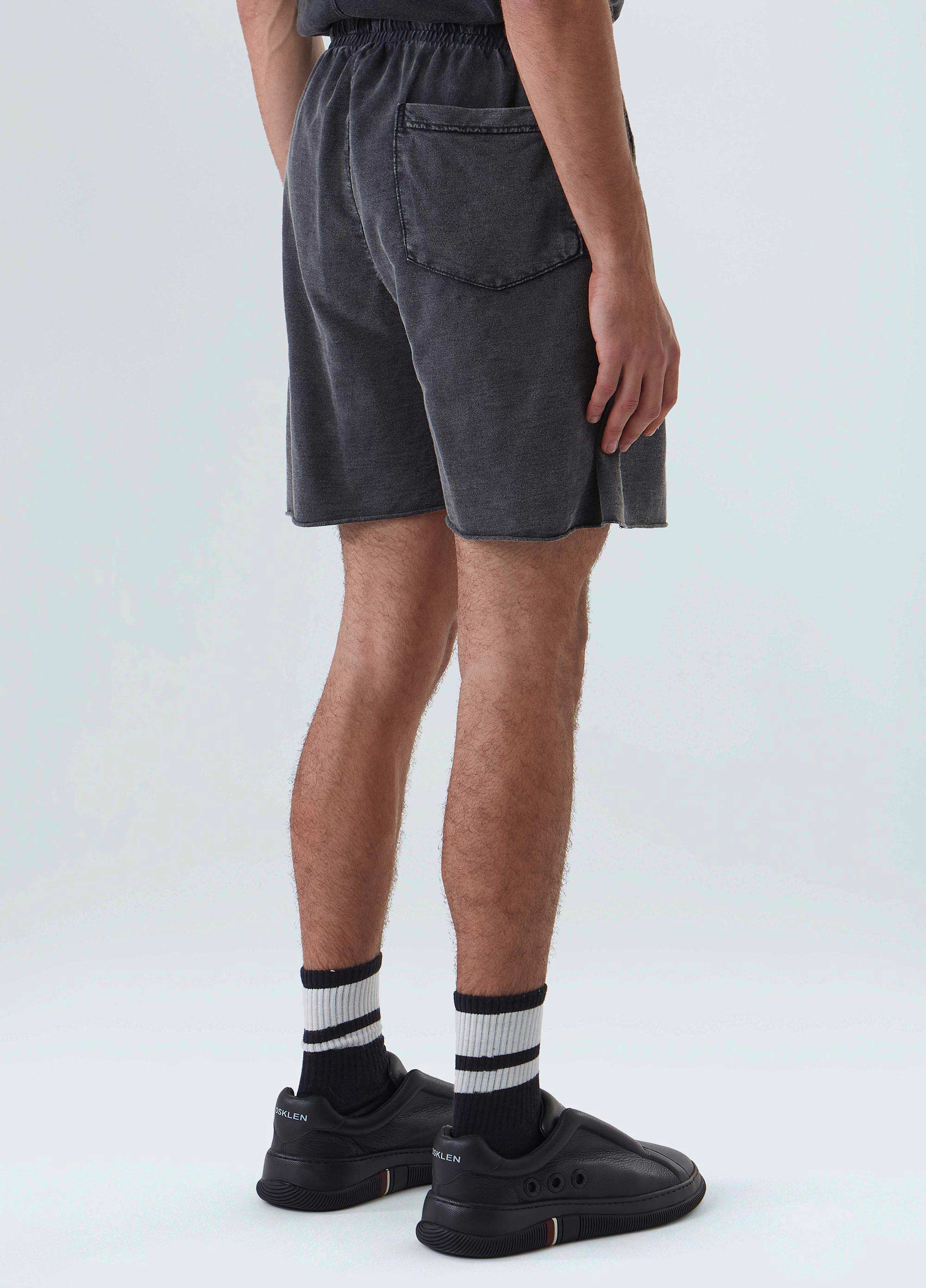 Oversized marbled shorts