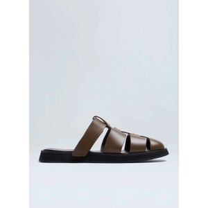 Resort leather mule