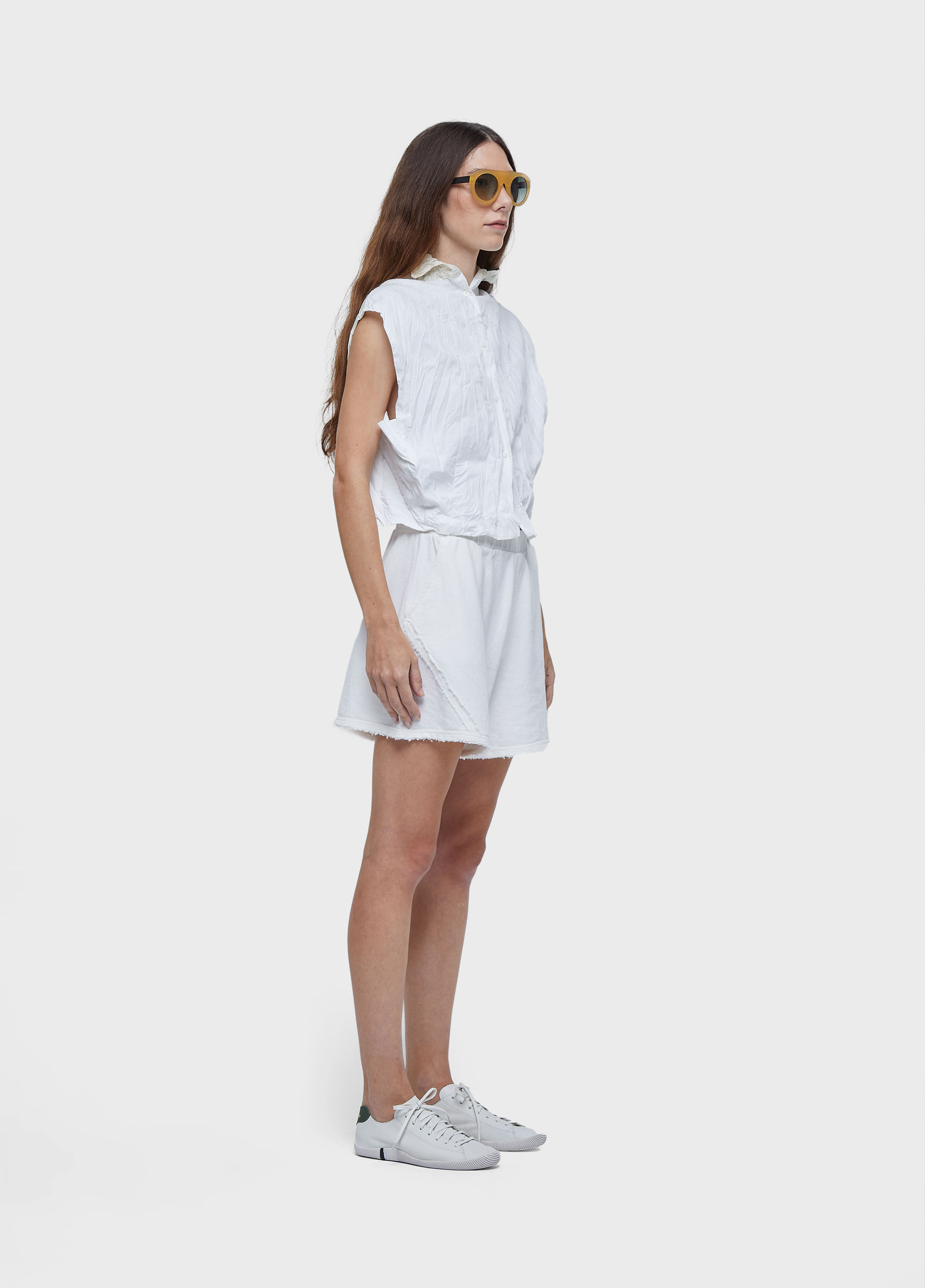 Wrinkled satin + knit sleeveless shirt