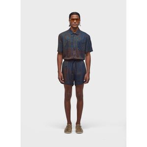 Bent bermuda shorts