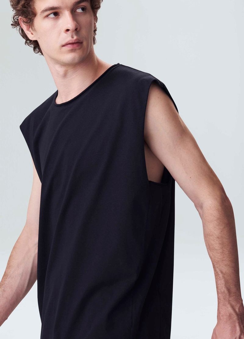 6838910_tshirt_4