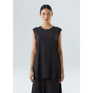 Superlight sleeveless blouse