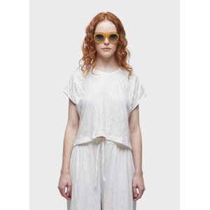 Cropped wrinkled top