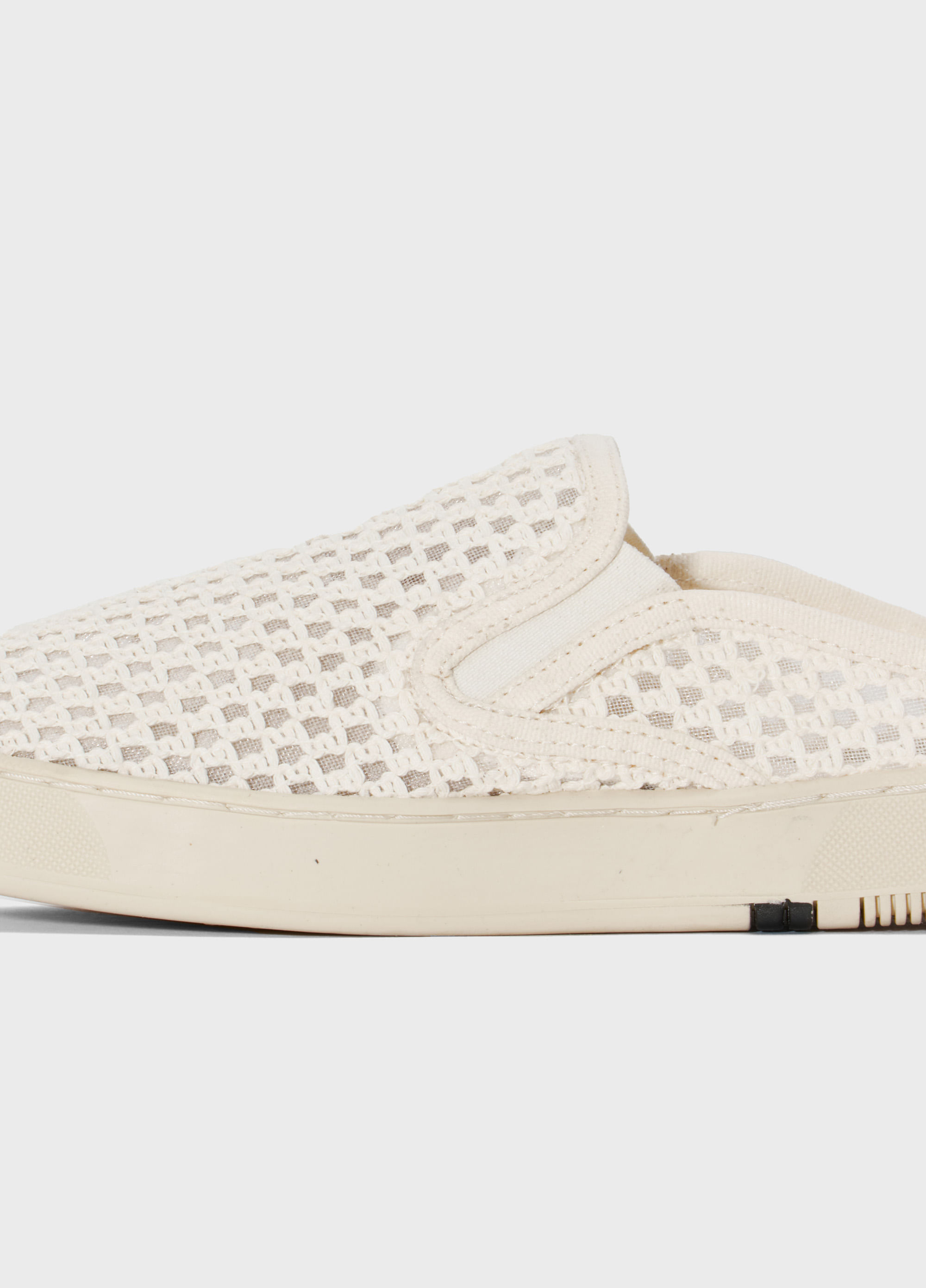 Soho mesh mule