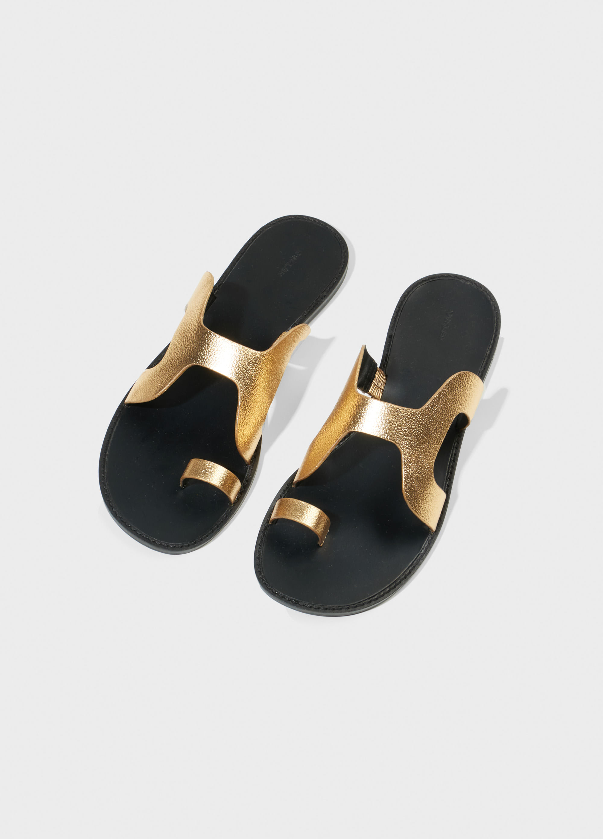 Ipanema slide sandals