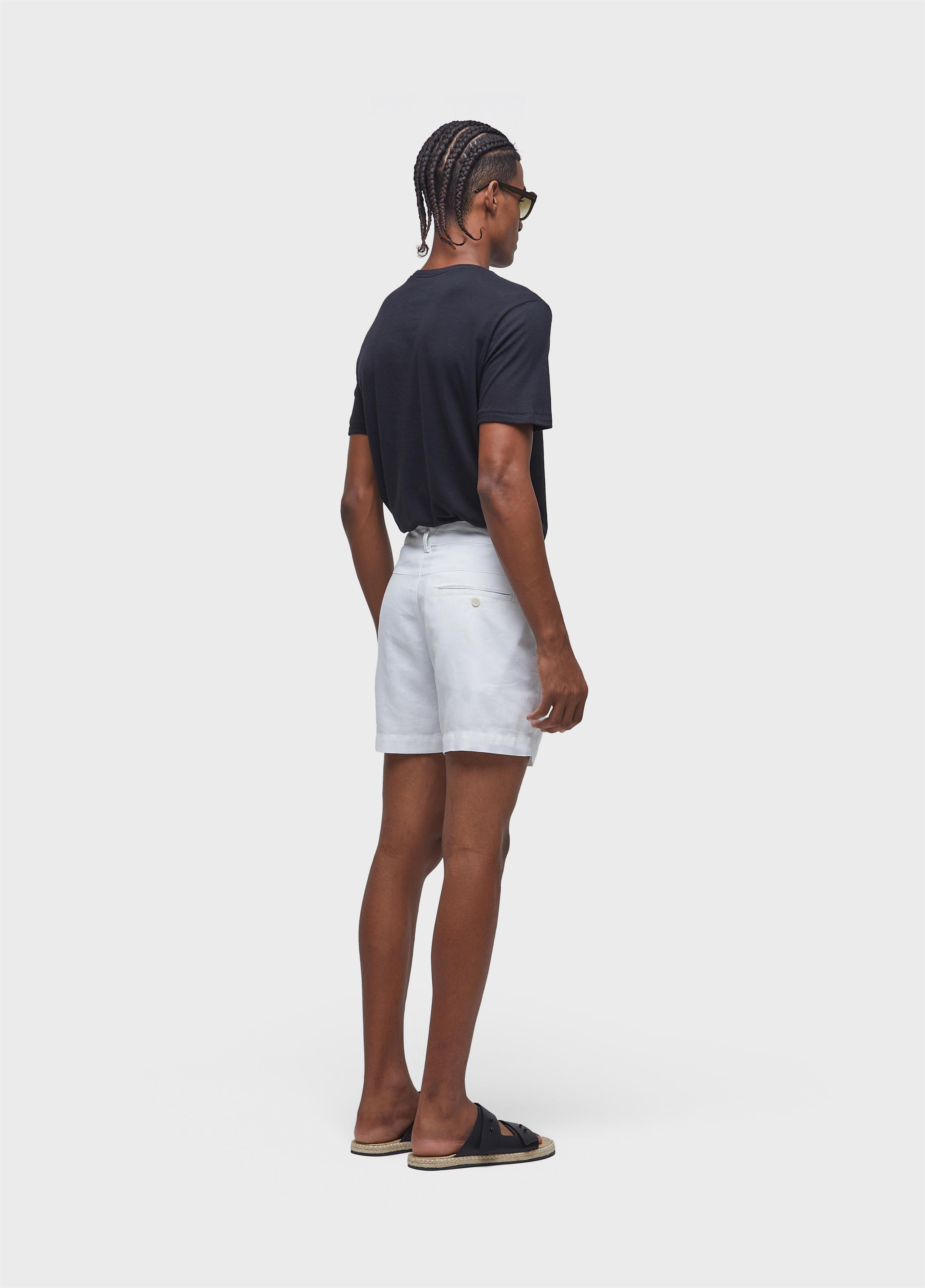 Fluid linen pleated shorts