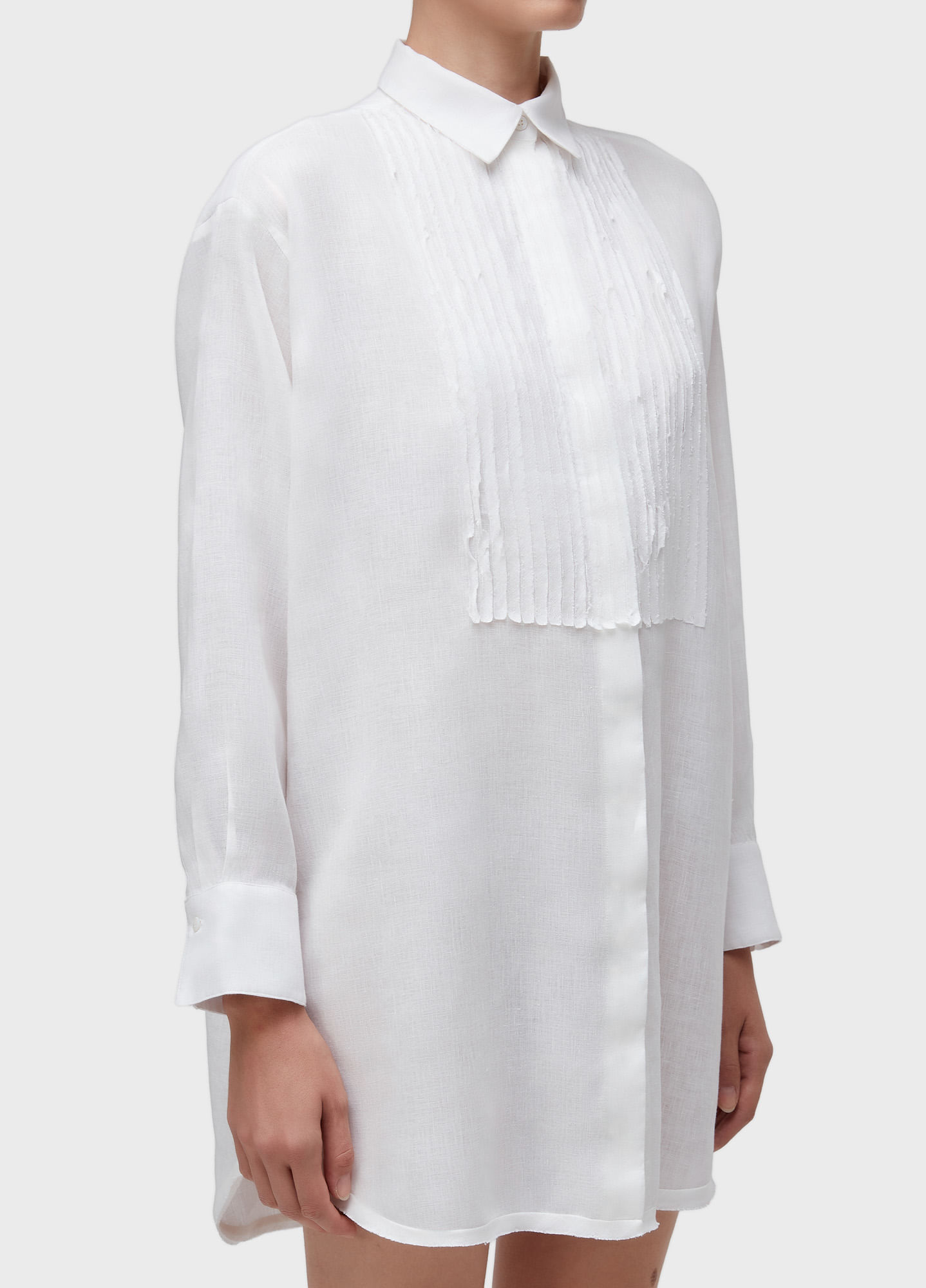 Short tuxedo chemise with bias trim