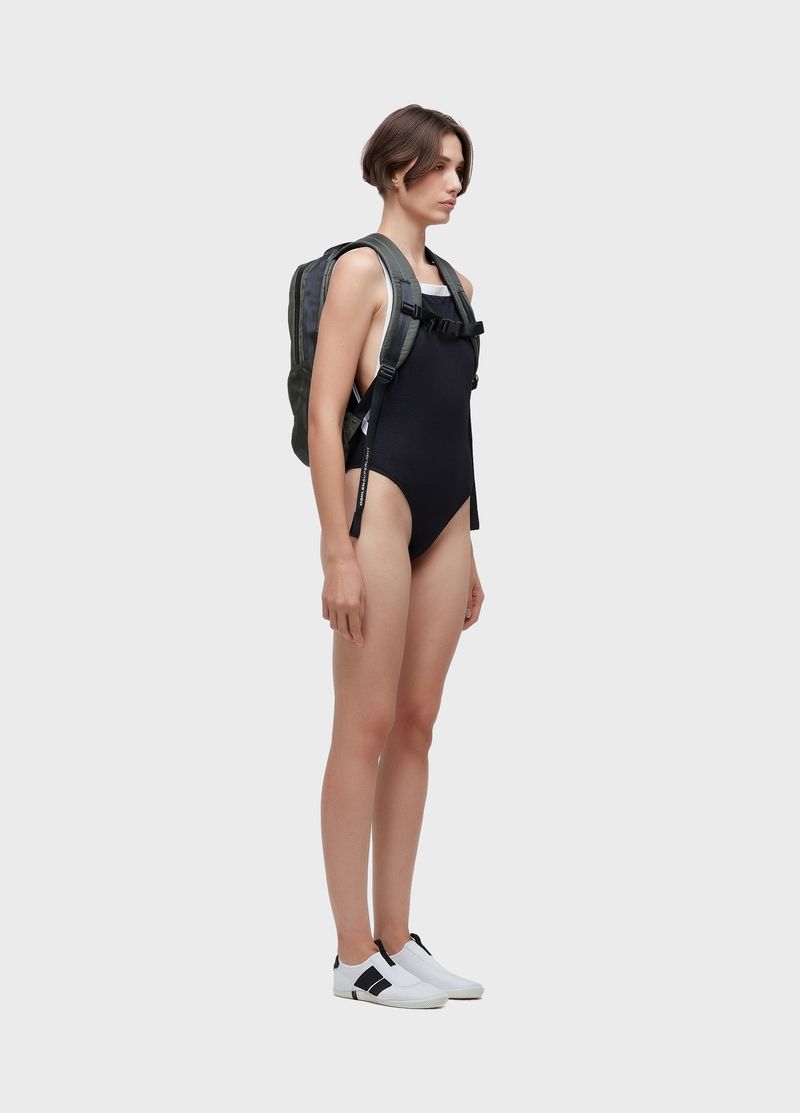 MAIO DECOTE RETO CRISP BICOLOR