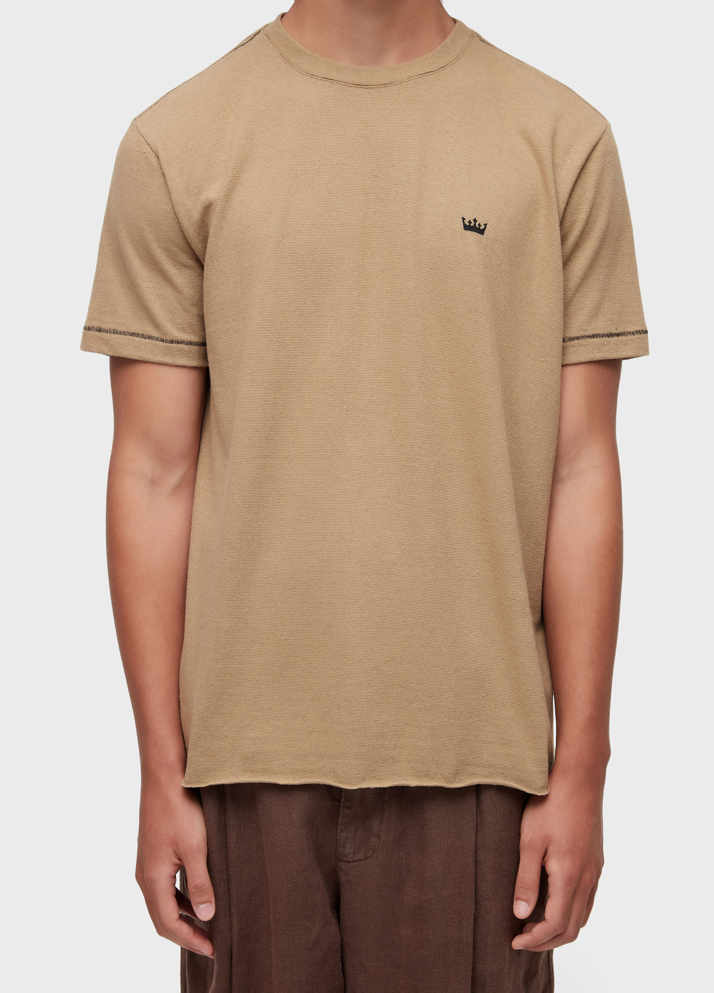 Rustic contrast seam short-sleeved t-shirt