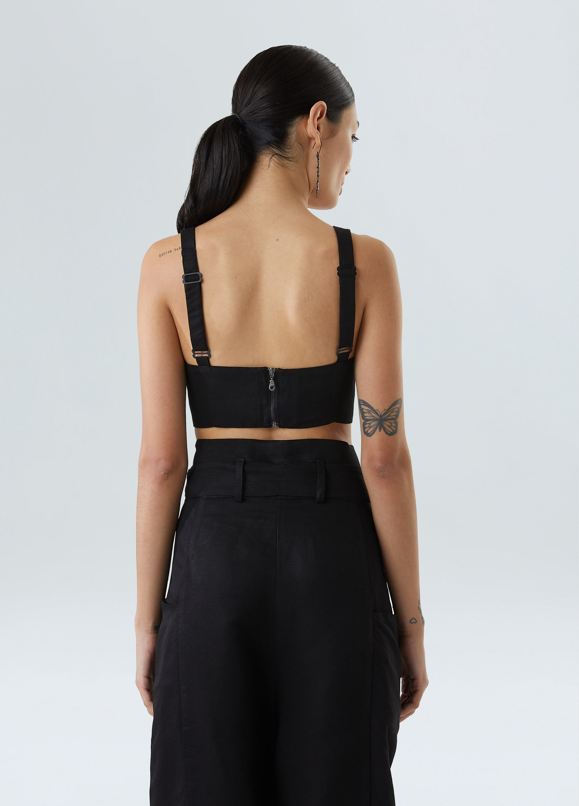Cropped top with straps