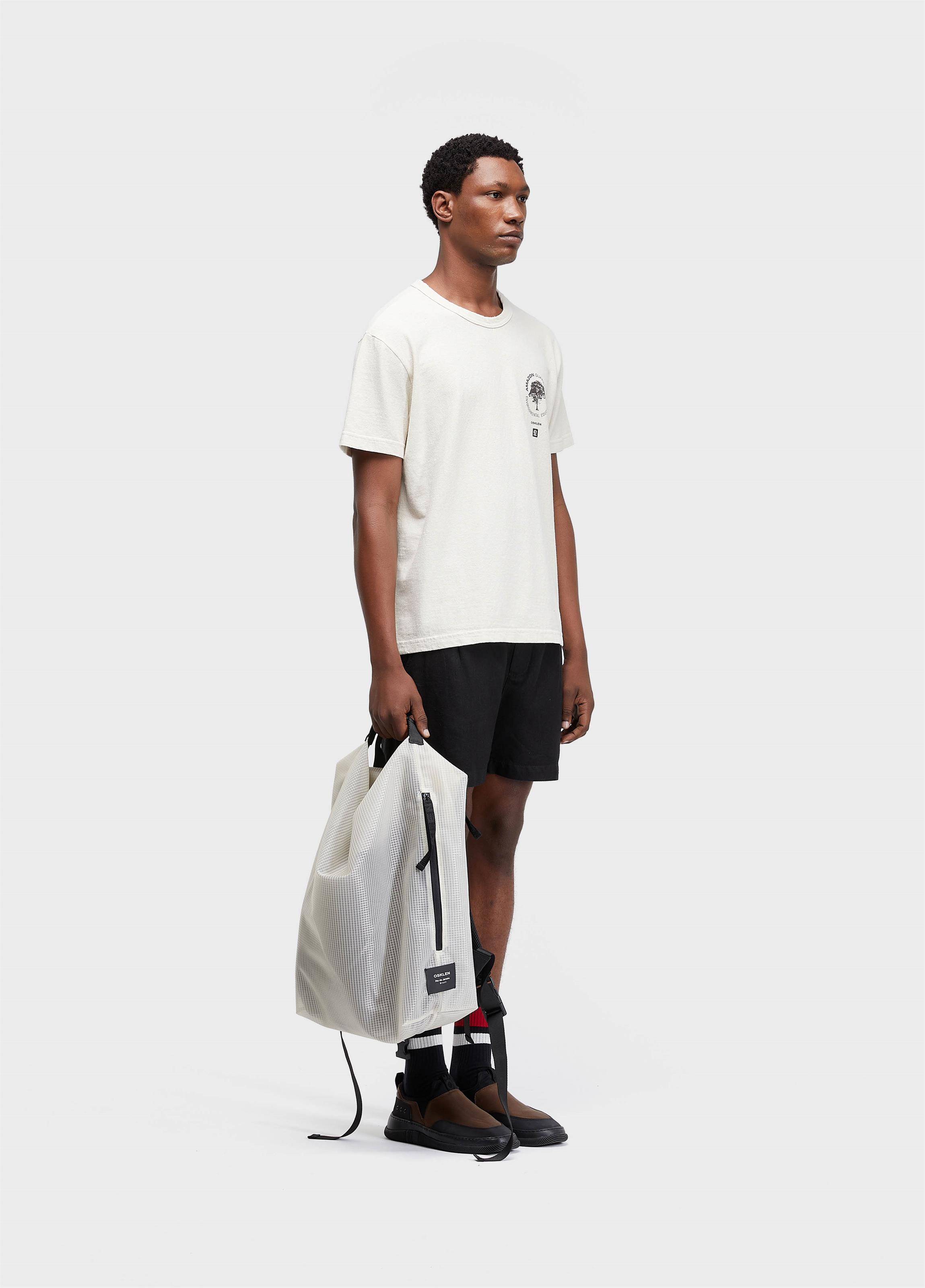 Fluid linen pleated shorts