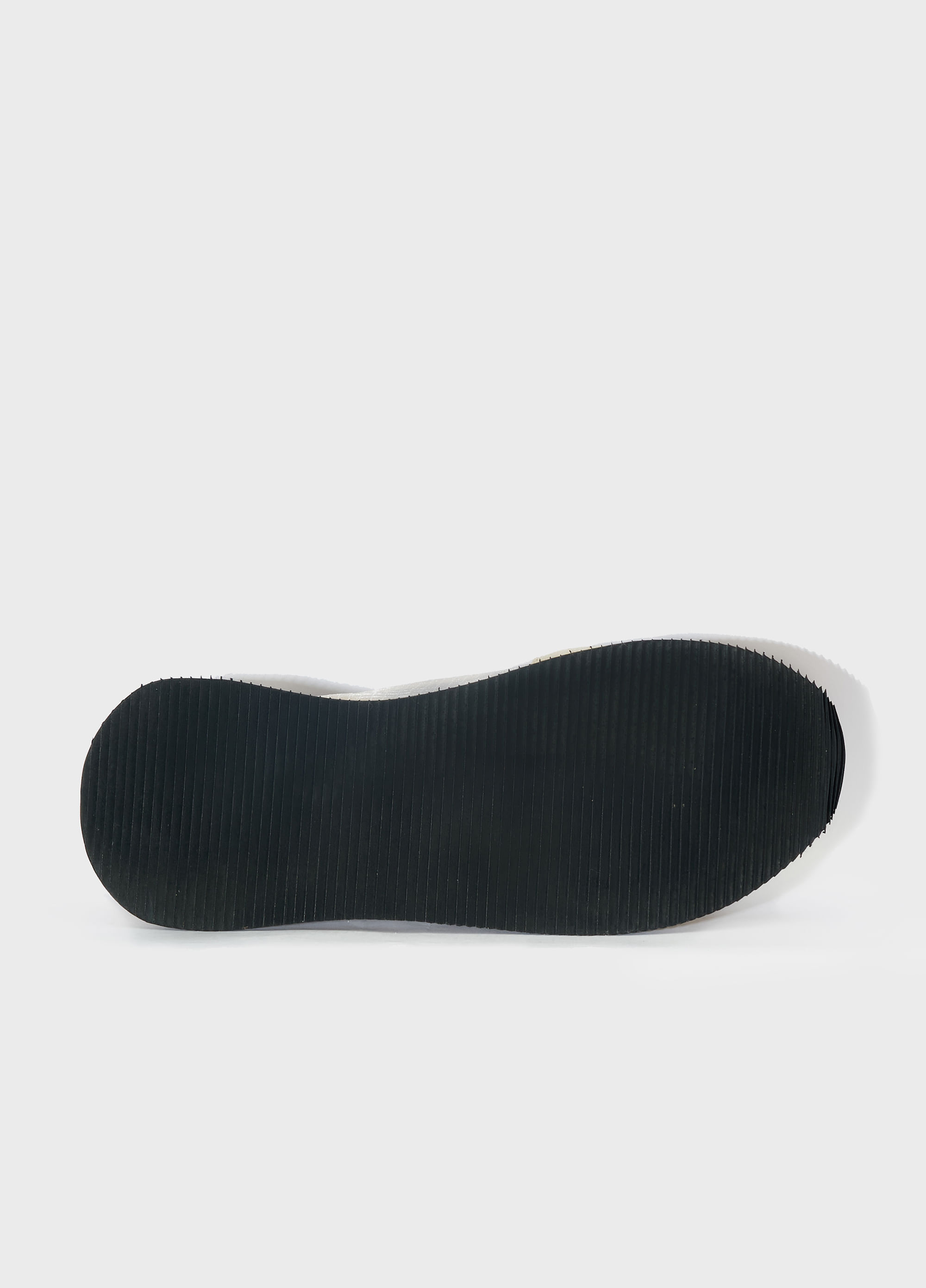 Runner straps sneakers